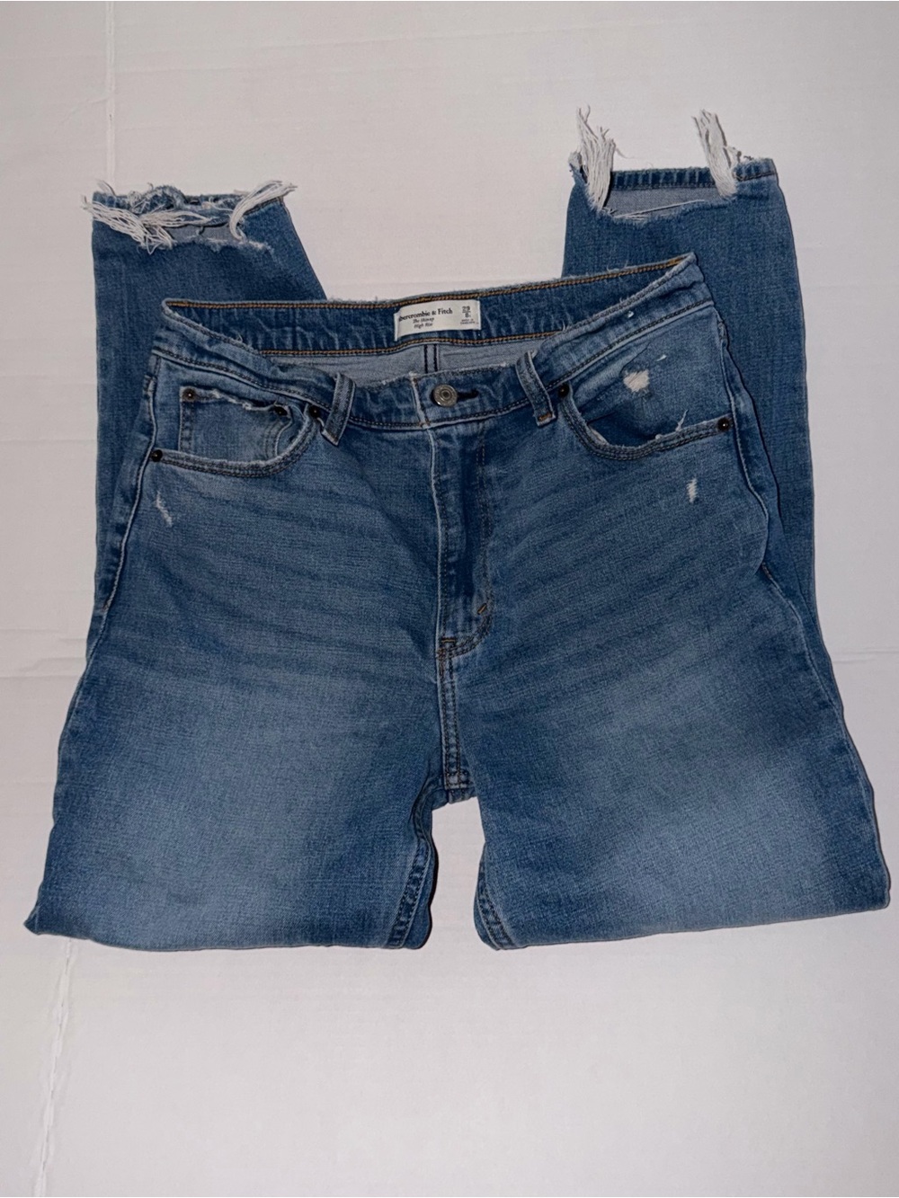 Abercrombie & Fitch Medium Blue Straight-Leg Women’s Jeans